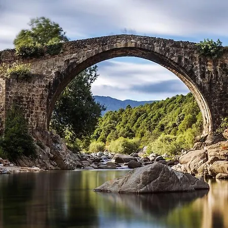 Vakantiehuis En Con Piscina Y Un Maravilloso Jardin *