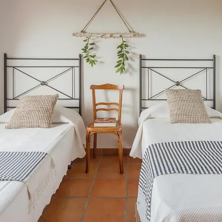 En Con Piscina Y Un Maravilloso Jardin Holiday home *