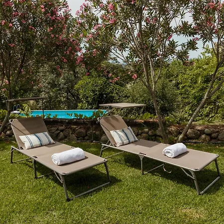 Holiday home En Con Piscina Y Un Maravilloso Jardin