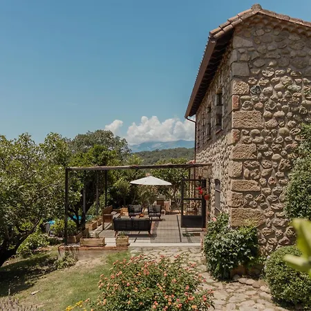 En Con Piscina Y Un Maravilloso Jardin Holiday home *