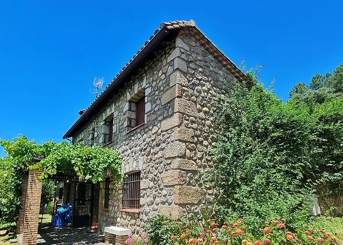 En Con Piscina Y Un Maravilloso Jardin *