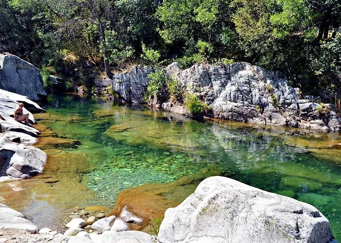 En Con Piscina Y Un Maravilloso Jardin * Candeleda