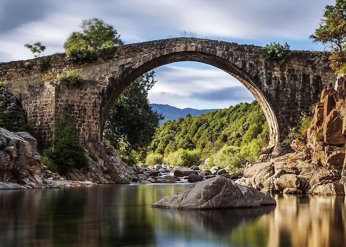 Hébergement de vacances En Con Piscina Y Un Maravilloso Jardin *