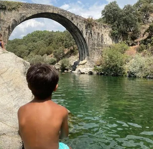 Holiday home En Con Piscina Y Un Maravilloso Jardin Candeleda