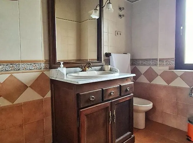 En Con Piscina Y Un Maravilloso Jardin Hébergement de vacances