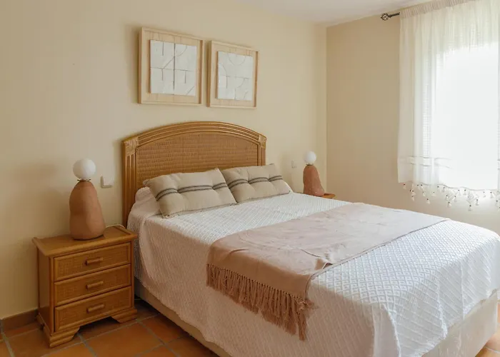 En Con Piscina Y Un Maravilloso Jardin Holiday home