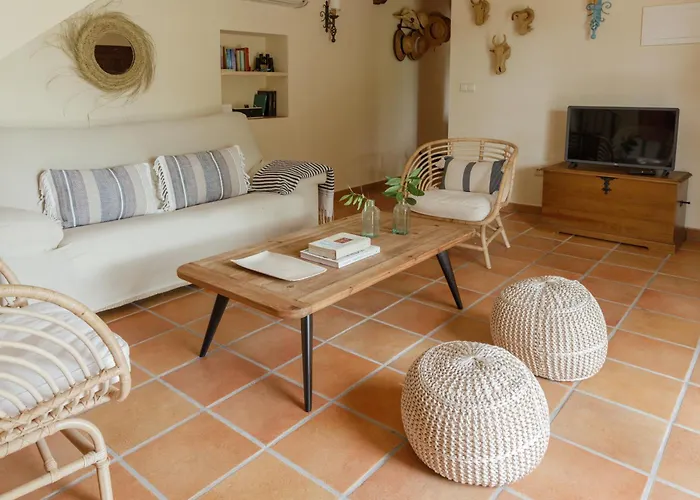 Hébergement de vacances En Con Piscina Y Un Maravilloso Jardin *