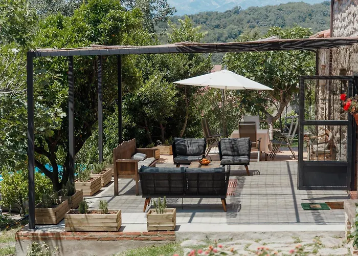 Hébergement de vacances En Con Piscina Y Un Maravilloso Jardin Candeleda